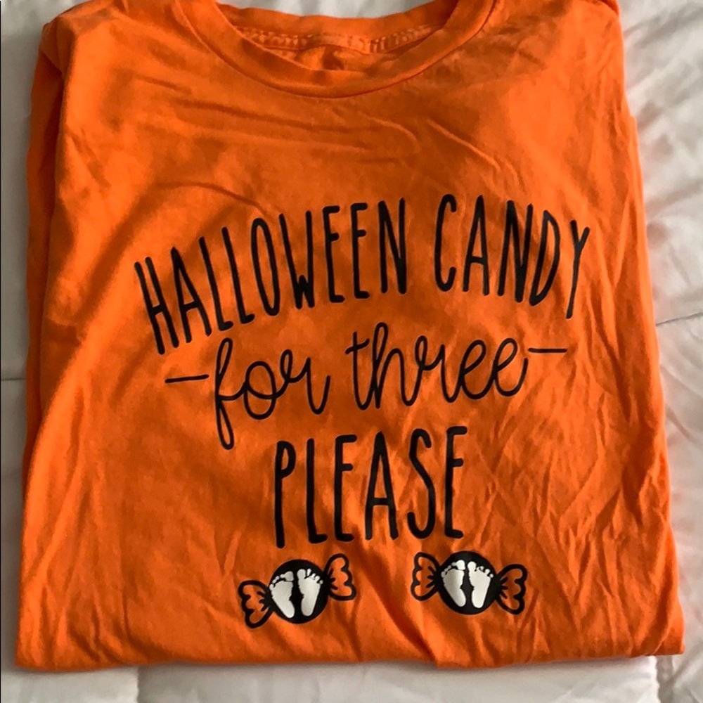 Twin pregnancy Halloween t-shirt